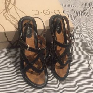 b.o.c. By Born black leather sandal